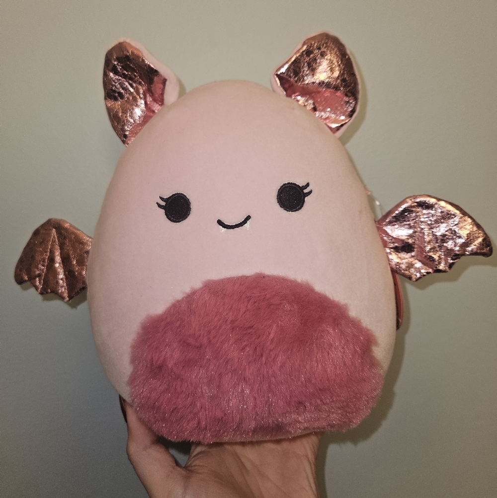 NWT Sheena The Pink Bat 7" Squishmallow